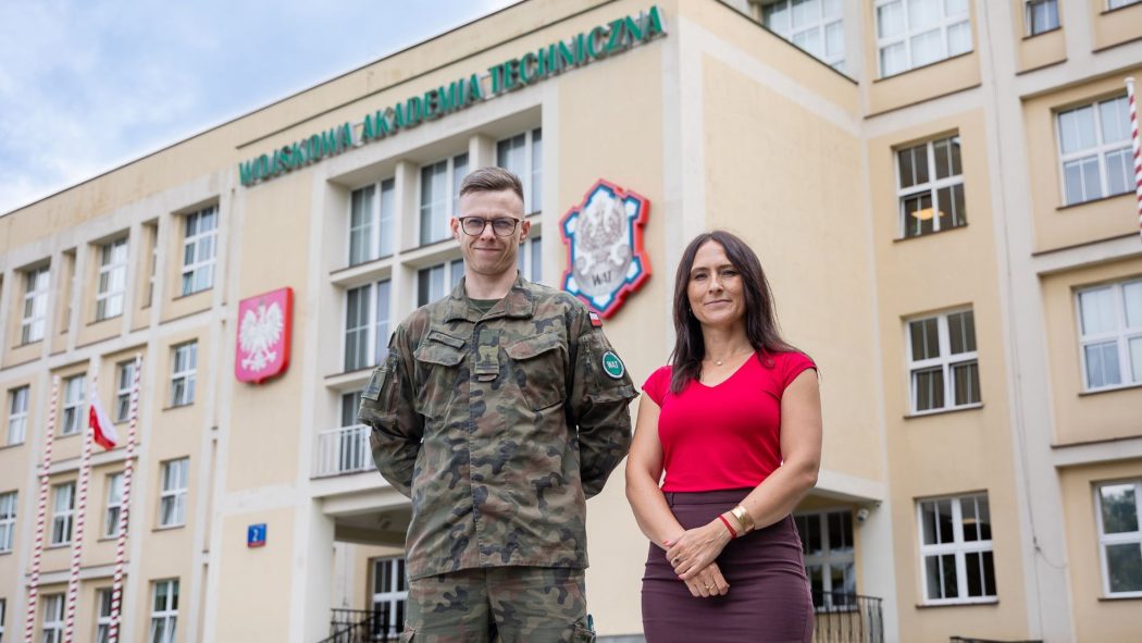 Dwoje naukowców z Wojskowej Akademii Technicznej otrzymało stypendia Ministerstwa Nauki i Szkolnictwa Wyższego dla wybitnych młodych naukowców. Przyznawane są one osobom, które prowadzą innowacyjne badania, publikują w prestiżowych czasopismach i mogą pochwalić się znaczącymi osiągnięciami naukowymi. Na liście nagrodzonych w 20. edycji konkursu znaleźli się dr inż. Paulina Owczarek z Wydziału Bezpieczeństwa, Logistyki i Zarządzania WAT i mjr dr inż. Igor Betkier z Wydziału Inżynierii Lądowej i Geodezji WAT.